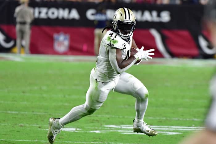 New Orleans Saints running back Alvin Kamara (41) runs the ball against the Arizona Cardinals. Mandatory Credit: Matt Kartozian-USA TODAY